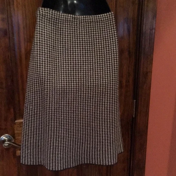 Sweater Skirt - Picture 2 of 4
